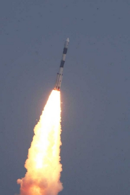 A PSLV lifting off