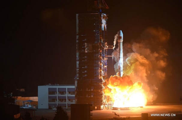 ChinaSat-1C, a DFH-4 satellite, lifting off on a CZ-3B