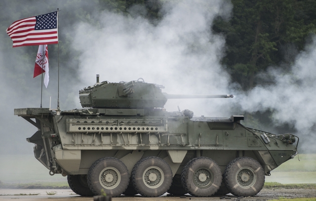 Stryker fires 30 mm rounds