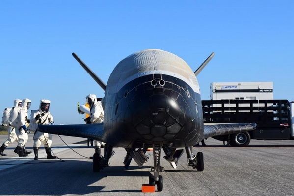 X-37B reusable space vehicle