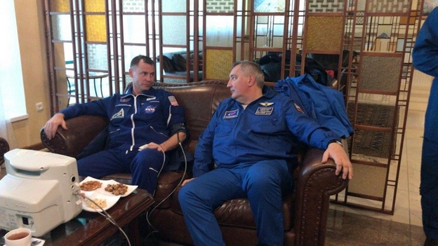 US astronaut Nick Hague & Russian cosmonaut Alexey Ovchinin