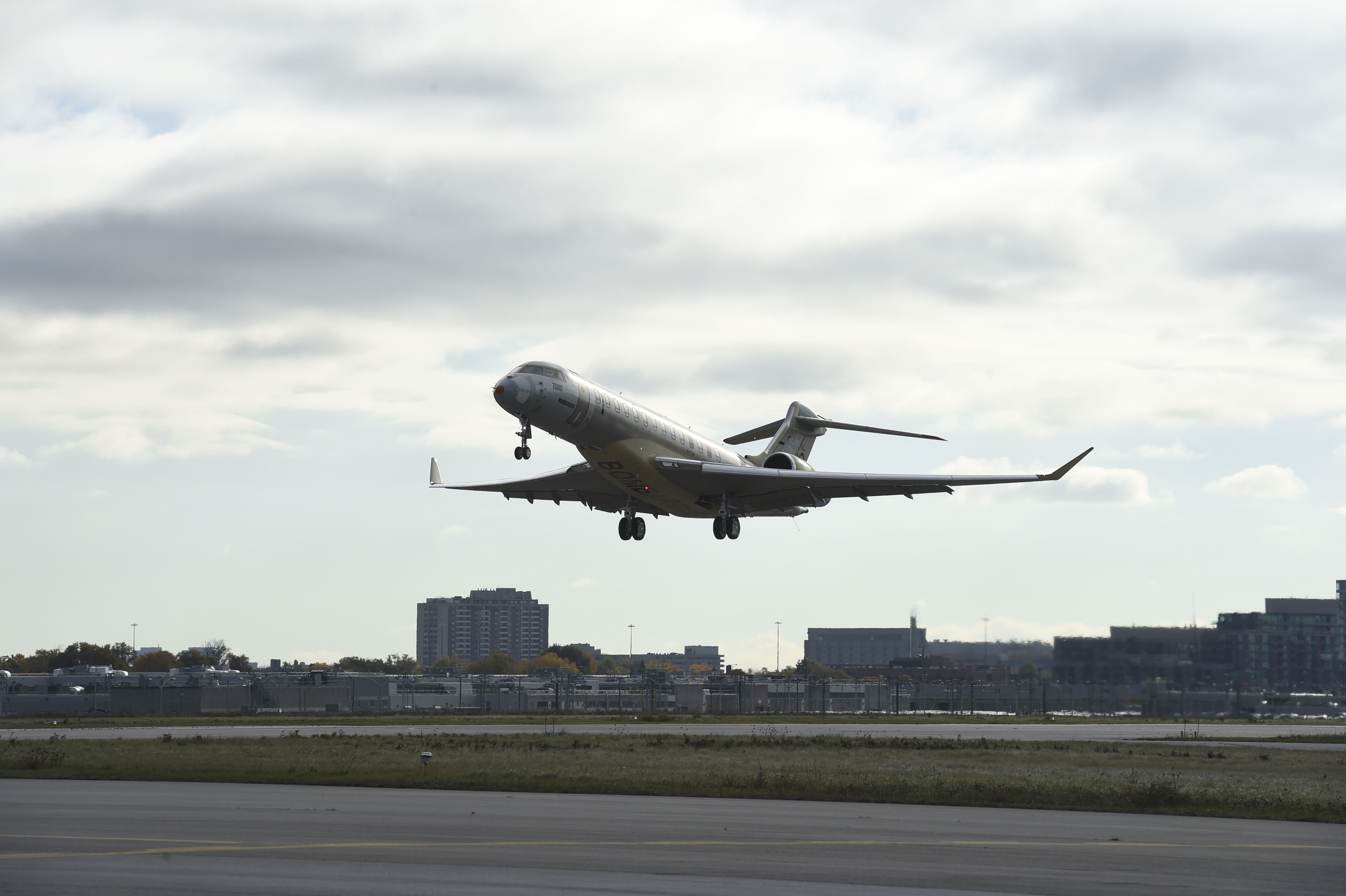 Global 7000