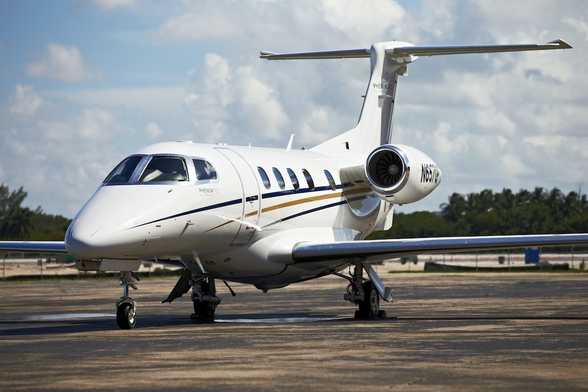 Embraer Phenom 300