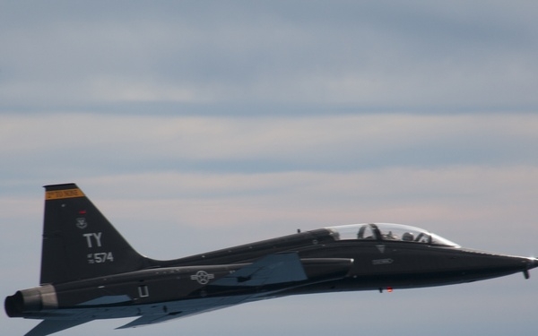 Boeing Awarded T-38C Avionics Support Contract