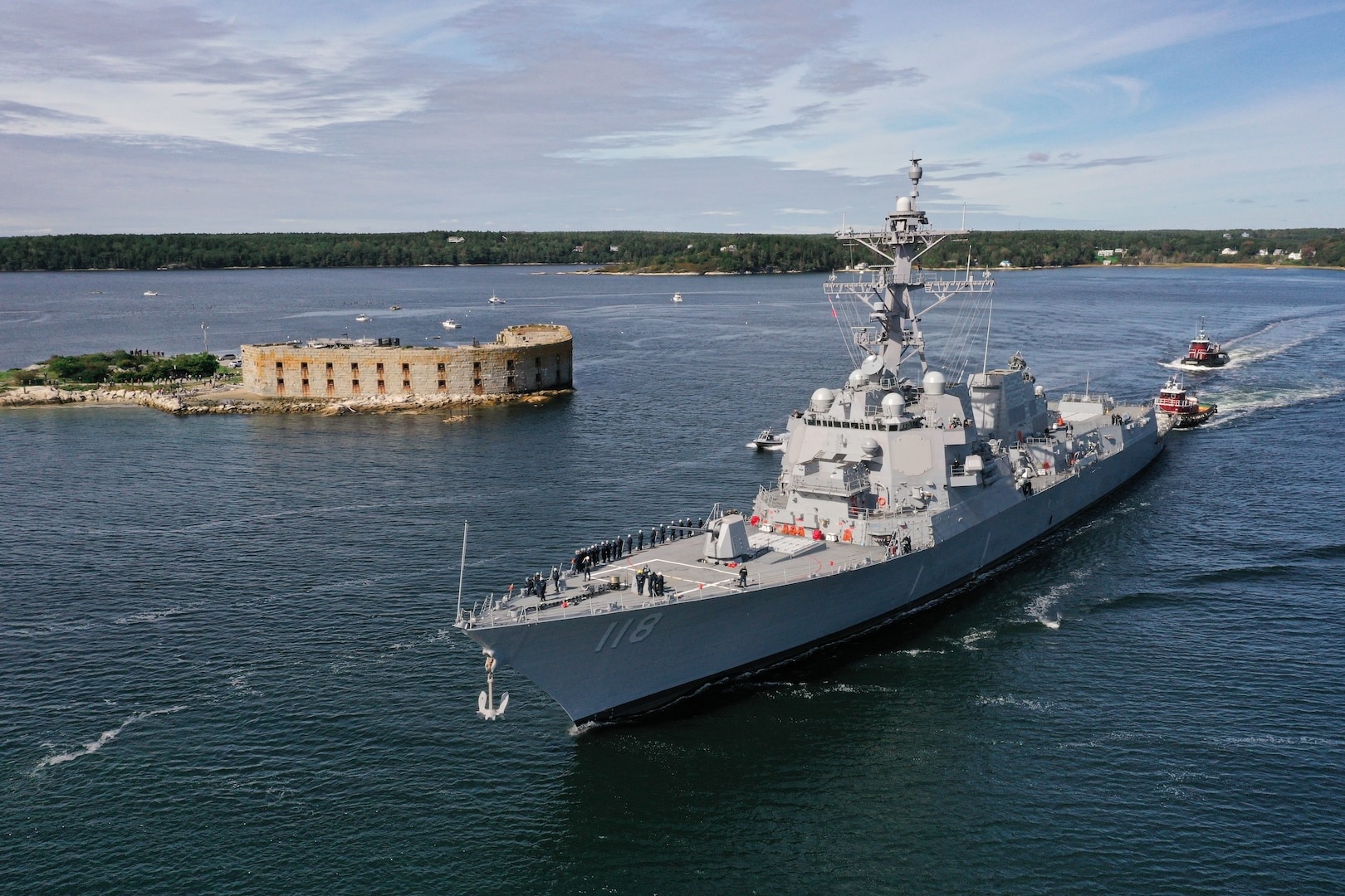 USS Daniel Inouye (DDG-118) Transits the Kennebec River