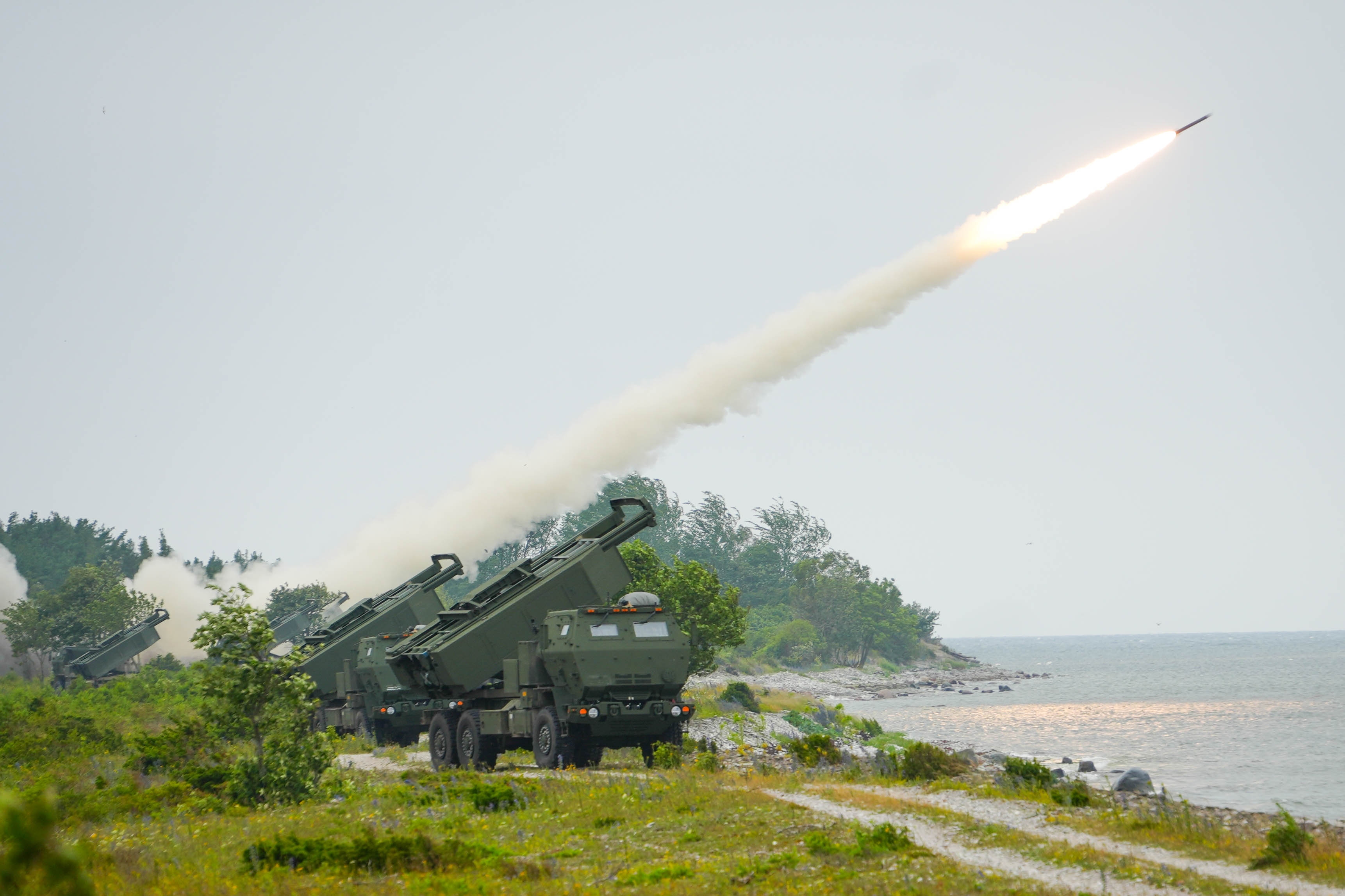 Estonian Defense Forces conduct HIMARS training